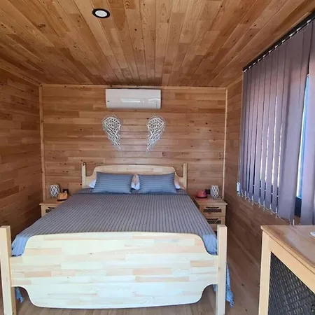 Ugni Blanc Uzum Baglari Ve Zeytinlikler Icinde Mini Bir Cennet Ve Tiny House Konseptli Havuzlu Ucgen Ev - крошечный дом - скрытый рай Ferienhaus *