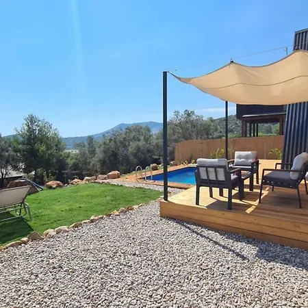 Casa de Férias Ugni Blanc üzüm Bağları Ve Zeytinlikler Içinde Mini Bir Cennet Ve Tiny House Konseptli Havuzlu üçgen Ev - крошечный дом - скрытый рай *